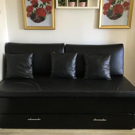 Condominium With Swimming Pool And Viewing Deck Tagaytay City Ngoại thất bức ảnh