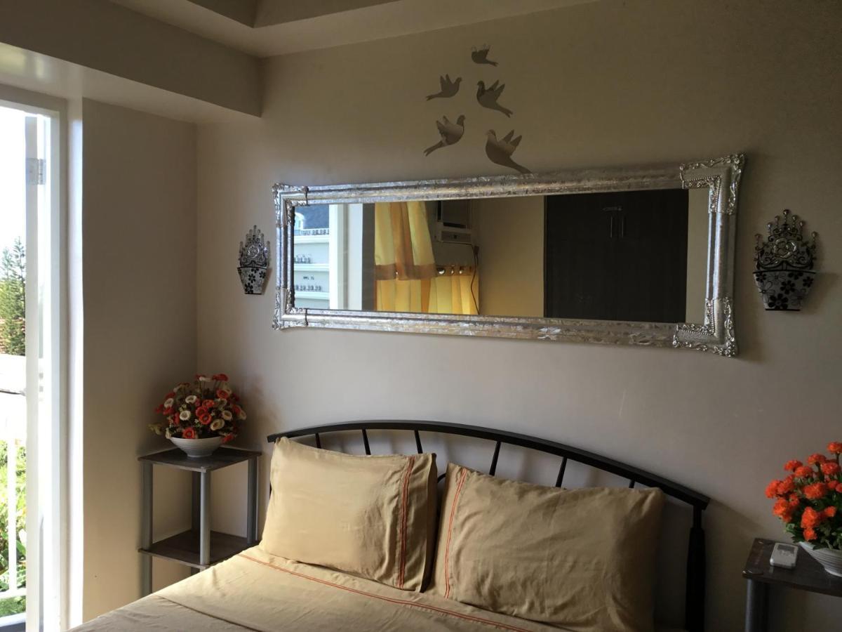 Condominium With Swimming Pool And Viewing Deck Tagaytay City Ngoại thất bức ảnh
